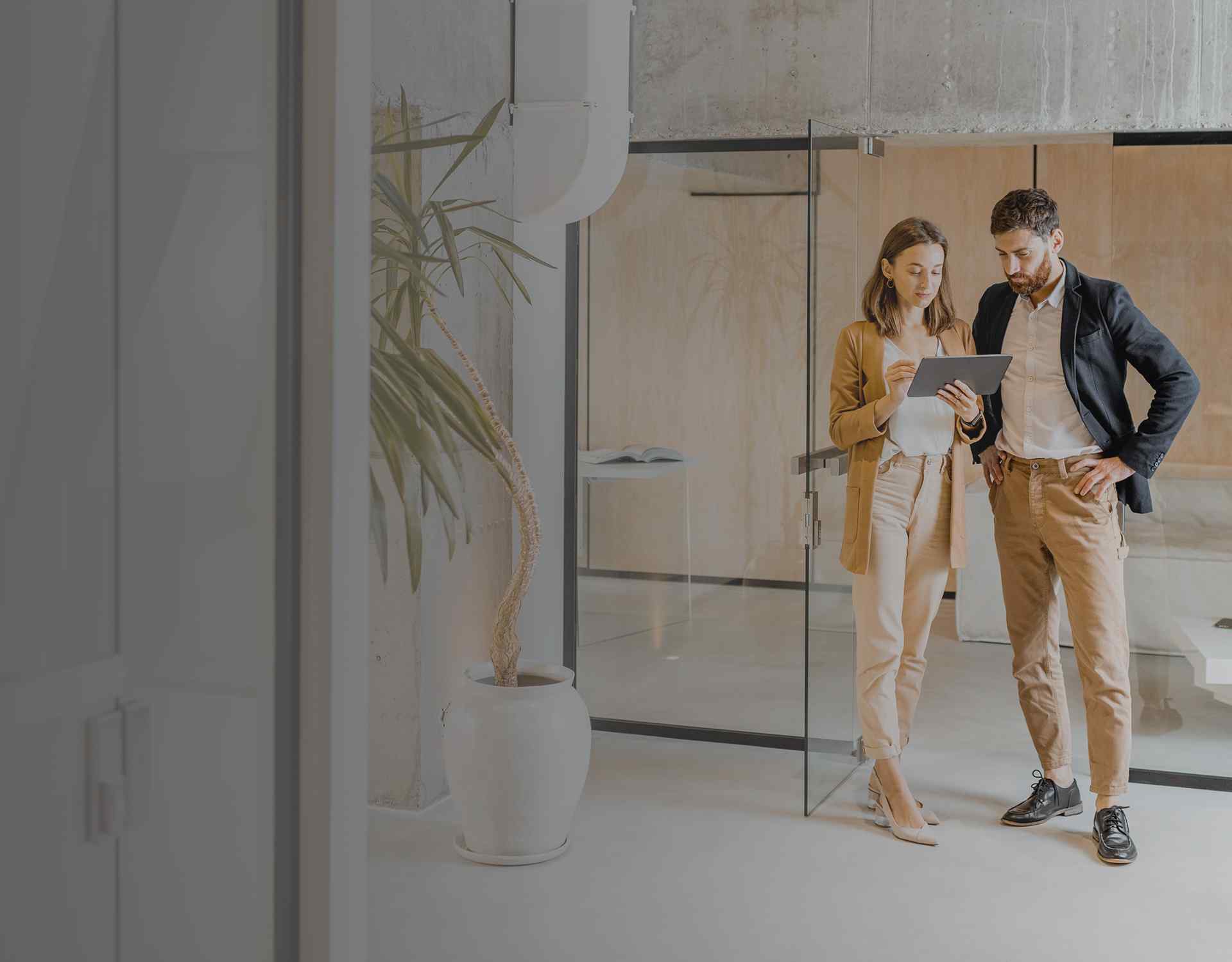 https://shieldltd.gr/wp-content/uploads/2020/09/background_team.jpg